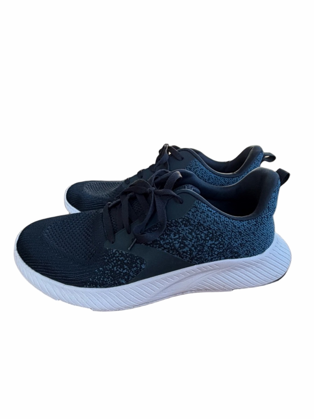 Athletic Works Men’s Navy and White  Lace-Up Sneakers - Picture 3 of 8